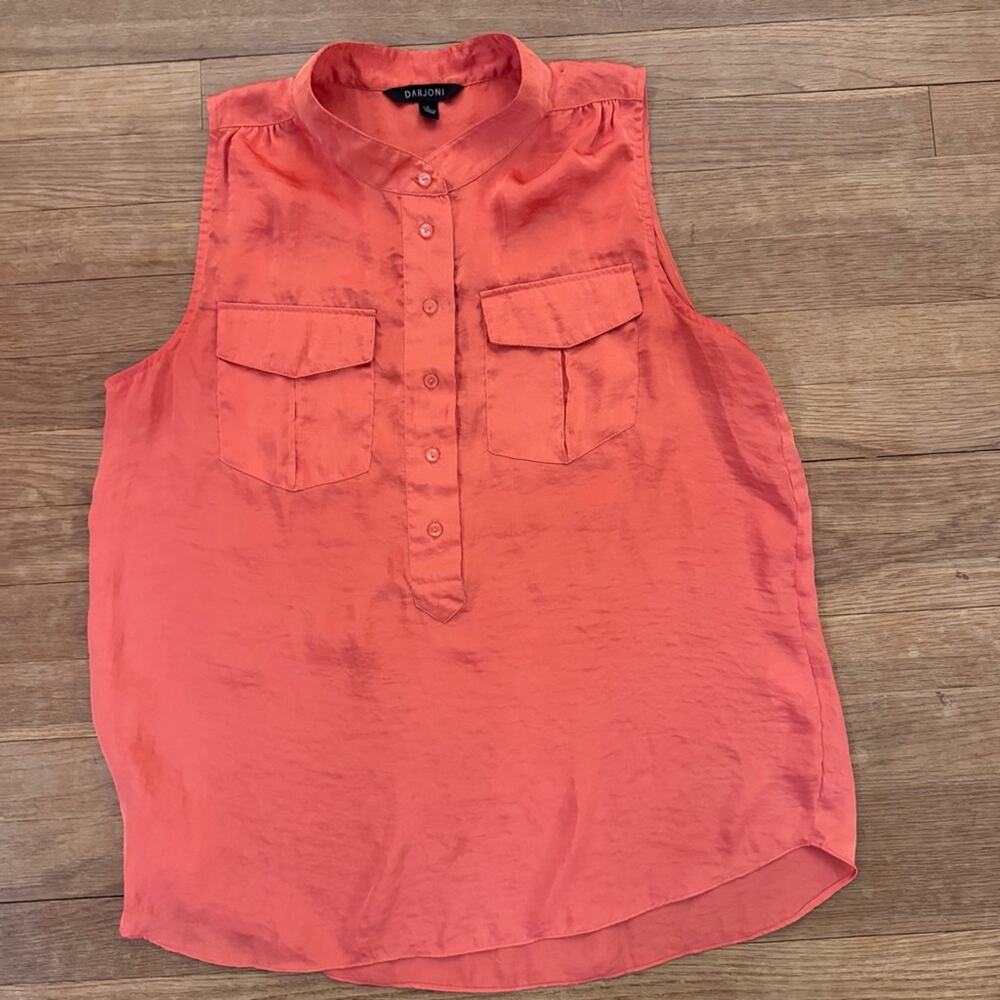 Darjoni coral button front sleeveless blouse shirt top size large L
b35